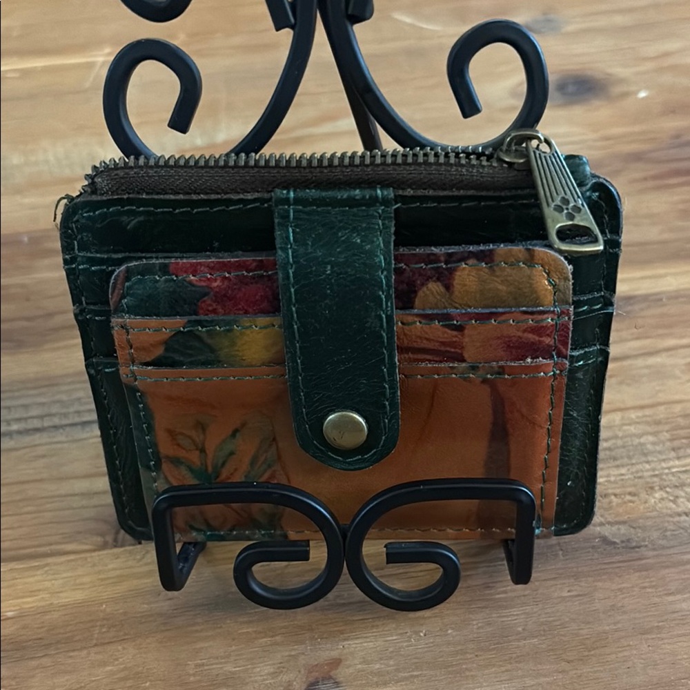 Patricia Nash Green Floral Leather Card Wallet